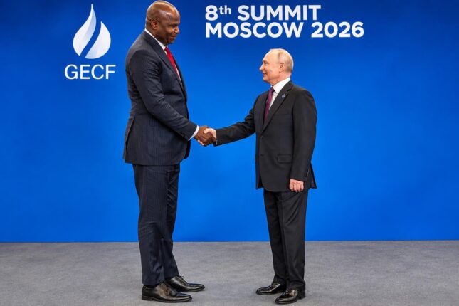 Putinlə bağlı foto sosial şəbəkələrdə müzakirə yaratdı – boy fərqi diqqət çəkdi