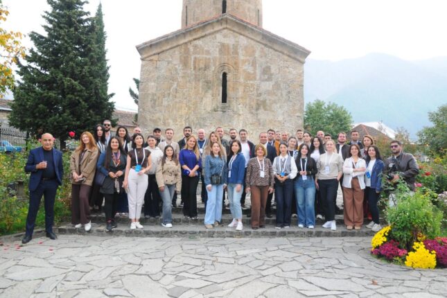 Qədim Şəki yeni turizm imkanları ilə diqqət çəkir – mediaturdan REPORTAJ Qədim Şəki yeni turizm imkanları ilə diqqət çəkir – mediaturdan REPORTAJ