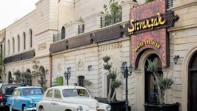 DSK “Şirvanşah” restoranında ziyafətə 2160 manat xərcləyəcək – Adambaşı 120 manat DSK “Şirvanşah” restoranında ziyafətə 2160 manat xərcləyəcək – Adambaşı 120 manat