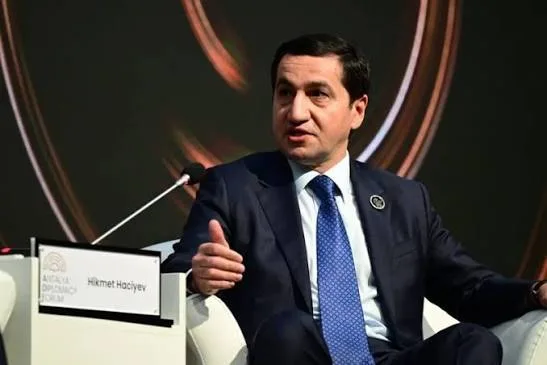 Hikmət Hacıyev: Azərbaycan Cənubi Qafqazı “döyüş məkanı”ndan “əməkdaşlıq məkanı”na çevirib Hikmət Hacıyev: Azərbaycan Cənubi Qafqazı “döyüş məkanı”ndan “əməkdaşlıq məkanı”na çevirib