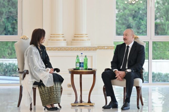 İlham Əliyev Malayziyanın yeni səfirini qəbul etdi – FOTOLAR