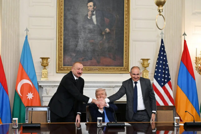 Prezident: Trampın sülh səylərinin Nobel mükafatı ilə qiymətləndiriləcəyinə ümid edirik Prezident: Trampın sülh səylərinin Nobel mükafatı ilə qiymətləndiriləcəyinə ümid edirik