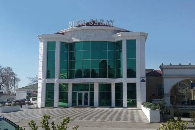 “Qızıl Saray”da istehlaka yararsız ətlər aşkarlandı – Fotolar “Qızıl Saray”da istehlaka yararsız ətlər aşkarlandı – Fotolar