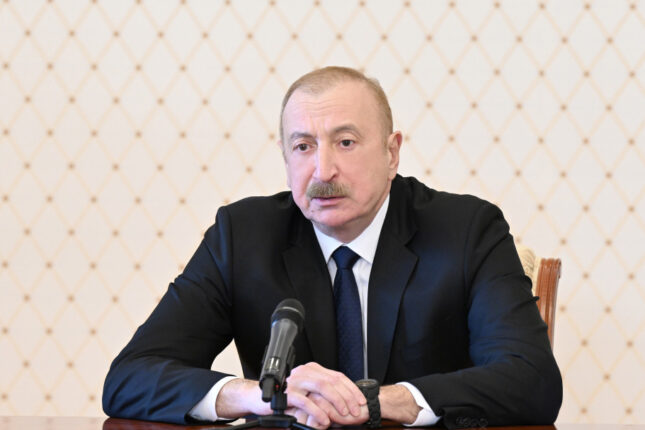Prezident: Əgər xəritəyə nəzər salsaq, görərik ki, Azərbaycandan yan keçmək çətindir Prezident: Əgər xəritəyə nəzər salsaq, görərik ki, Azərbaycandan yan keçmək çətindir